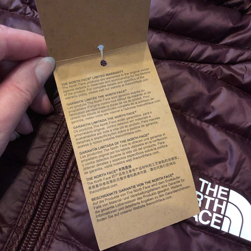 The North Face Girls L (12Y) Dark Merlot Lightweight Down Hooded Puffer Jacket - Picture 8 of 11